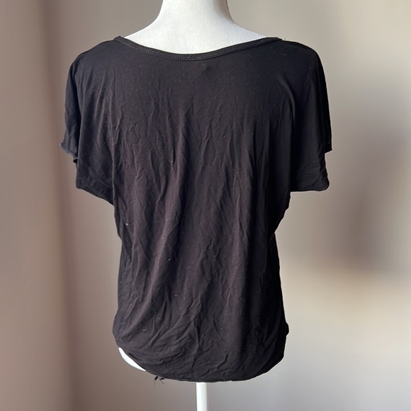 5/$25 Edista Los Angeles “Love” T-shirt with front/side tie - Picture 9 of 10